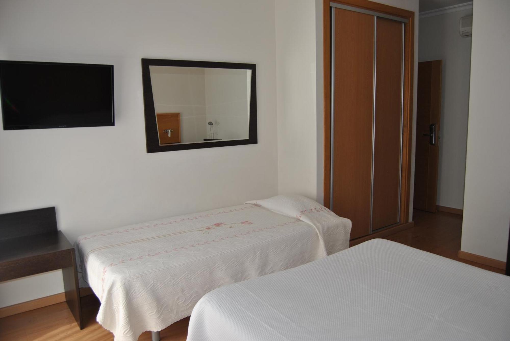 Hotel Covilha Jardim Chambre photo