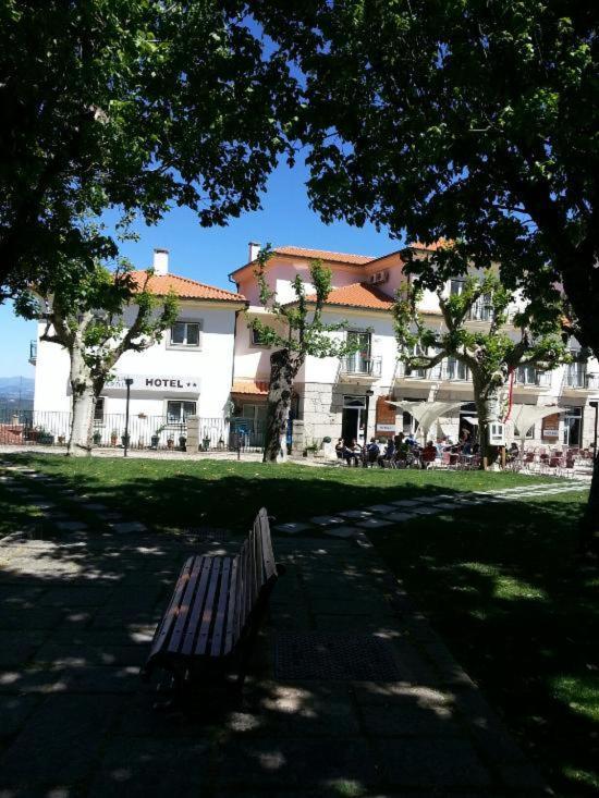 Hotel Covilha Jardim Extérieur photo