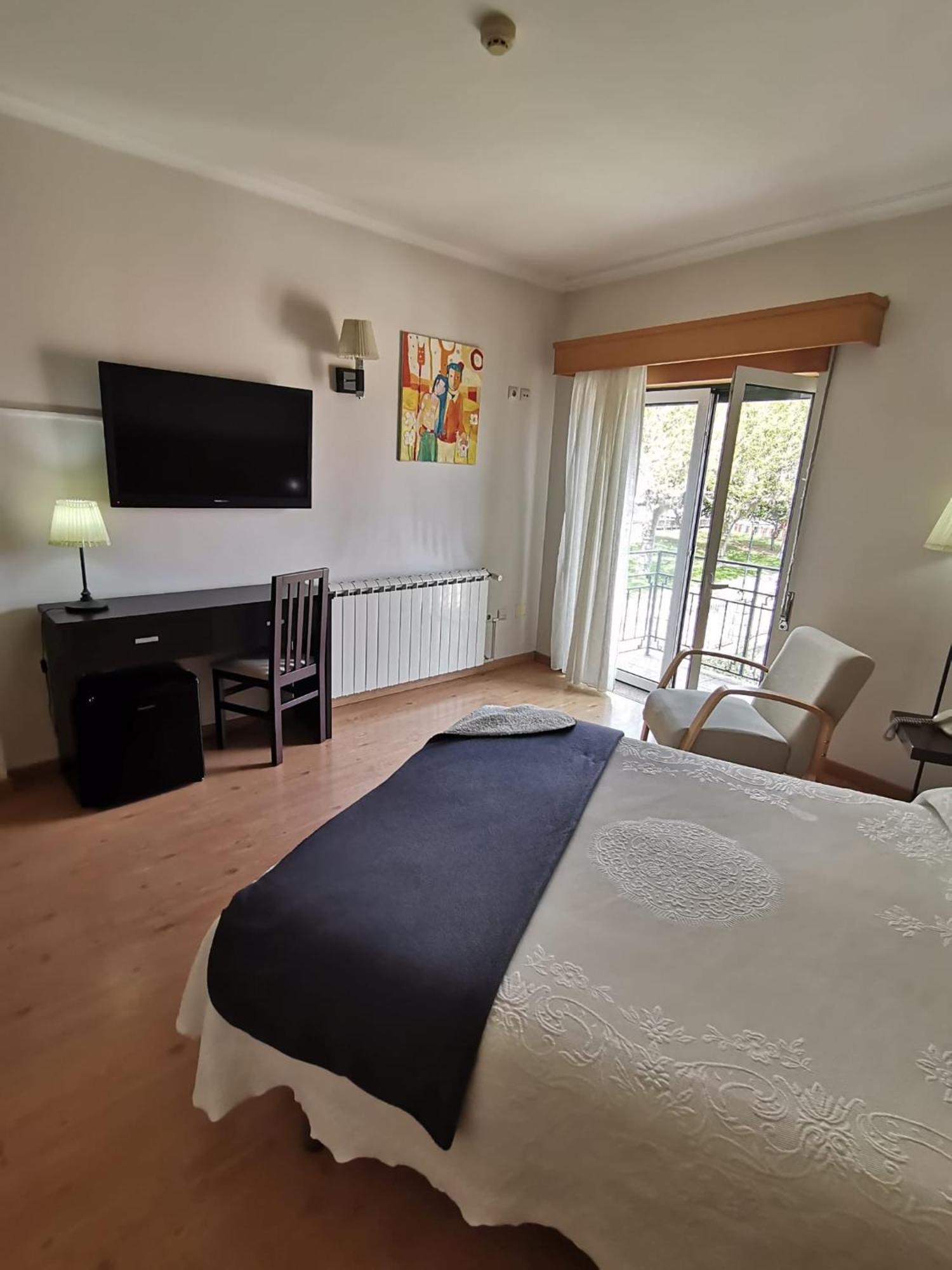 Hotel Covilha Jardim Extérieur photo